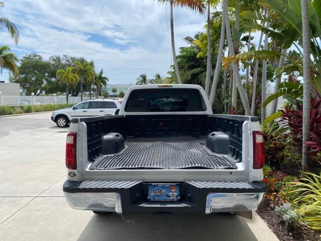 2008 Oxford White /Camel Ford Super Duty F-350 POWER STROKE TURBO DIESEL XL (1FTSF30R88E) with an 6.4L OHV V8 Turbo-Diesel Power Stroke Engine engine, Automatic transmission, located at 4701 North Dixie Hwy, Pompano Beach, FL, 33064, (954) 422-2889, 26.240938, -80.123474 - OUR WEBPAGE FLORIDACARS1.COM HAS OVER 100 PHOTOS AND FREE CARFAX LINK 2008 Ford F-350 Super Duty XL Turbo Diesel Pickup 6.4L V8 F Diesel Rear Wheel Drive Features ABS Brakes AM/FM Stereo Automatic Transmission Bed Liner Long Bed A/C Running Boards Turbo Diesel Engine Vinyl Seats 2008 Ford Super Duty- Photo#6