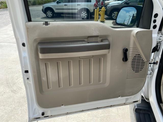 2008 Oxford White /Camel Ford Super Duty F-350 POWER STROKE TURBO DIESEL XL (1FTSF30R88E) with an 6.4L OHV V8 Turbo-Diesel Power Stroke Engine engine, Automatic transmission, located at 4701 North Dixie Hwy, Pompano Beach, FL, 33064, (954) 422-2889, 26.240938, -80.123474 - OUR WEBPAGE FLORIDACARS1.COM HAS OVER 100 PHOTOS AND FREE CARFAX LINK 2008 Ford F-350 Super Duty XL Turbo Diesel Pickup 6.4L V8 F Diesel Rear Wheel Drive Features ABS Brakes AM/FM Stereo Automatic Transmission Bed Liner Long Bed A/C Running Boards Turbo Diesel Engine Vinyl Seats 2008 Ford Super Duty- Photo#43