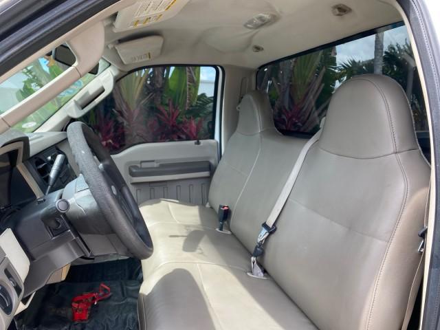 2008 Oxford White /Camel Ford Super Duty F-350 POWER STROKE TURBO DIESEL XL (1FTSF30R88E) with an 6.4L OHV V8 Turbo-Diesel Power Stroke Engine engine, Automatic transmission, located at 4701 North Dixie Hwy, Pompano Beach, FL, 33064, (954) 422-2889, 26.240938, -80.123474 - OUR WEBPAGE FLORIDACARS1.COM HAS OVER 100 PHOTOS AND FREE CARFAX LINK 2008 Ford F-350 Super Duty XL Turbo Diesel Pickup 6.4L V8 F Diesel Rear Wheel Drive Features ABS Brakes AM/FM Stereo Automatic Transmission Bed Liner Long Bed A/C Running Boards Turbo Diesel Engine Vinyl Seats 2008 Ford Super Duty- Photo#45
