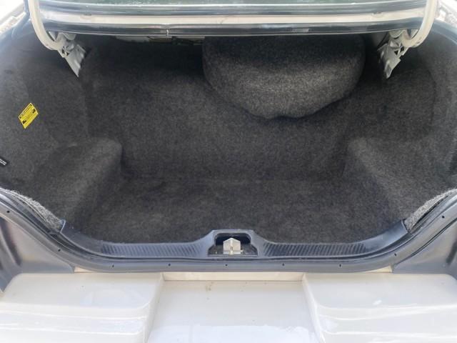 1995 White /Tan Ford Crown Victoria LOW MILES 43,331 (2FALP73W4SX) with an 4.6L 8-Cyl Engine engine, Automatic transmission, located at 4701 North Dixie Hwy, Pompano Beach, FL, 33064, (954) 422-2889, 26.240938, -80.123474 - OUR WEBPAGE FLORIDACARS1.COM HAS OVER 100 PHOTOS AND FREE CARFAX LINK 1995 Ford Crown Victoria Sedan 4 DR 4.6L V8 F SOHC 16V Gasoline Rear Wheel Drive Features Air Conditioning AM/FM Stereo Automatic Transmission Cassette Player Cloth Seats Cruise Control Power Locks Power Seat(s) Power Windows Rear- Photo#98