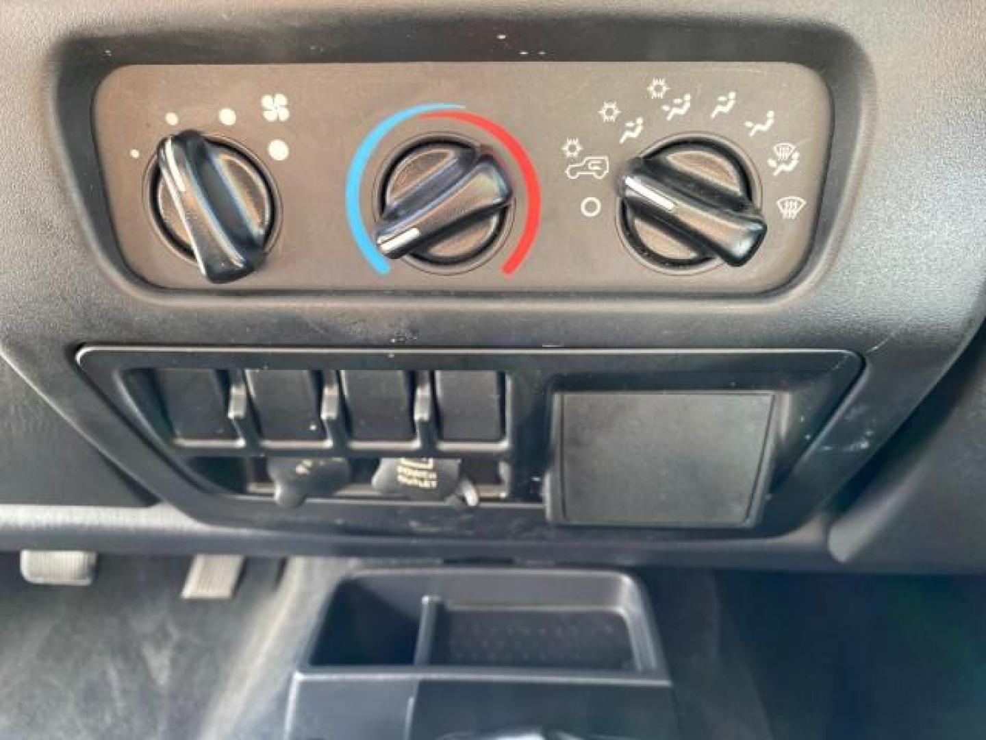 2005 Stone White /Dark Slate Gray Jeep Wrangler SE 4WD LOW MILES 29,371 1 OWNER (1J4FA29105P) with an 2.4L SMPI DOHC 16v 4-Cyl Engine engine, Manual transmission, located at 4701 North Dixie Hwy, Pompano Beach, FL, 33064, (954) 422-2889, 26.240938, -80.123474 - OUR WEBPAGE FLORIDACARS1.COM HAS OVER 100 PHOTOS AND FREE CARFAX LINK 2005 Jeep Wrangler SE 4WD 1 OWNER FACTORY ICE COLD AC 6 SPEED MANUAL Utility 2.4L I4 F Gasoline 21 MPG Rear Wheel Drive w/ 4X4 Features 4WD/AWD Air Conditioning Alloy Wheels AM/FM Stereo CD Audio Cloth Seats Manual Transmission So- Photo#57
