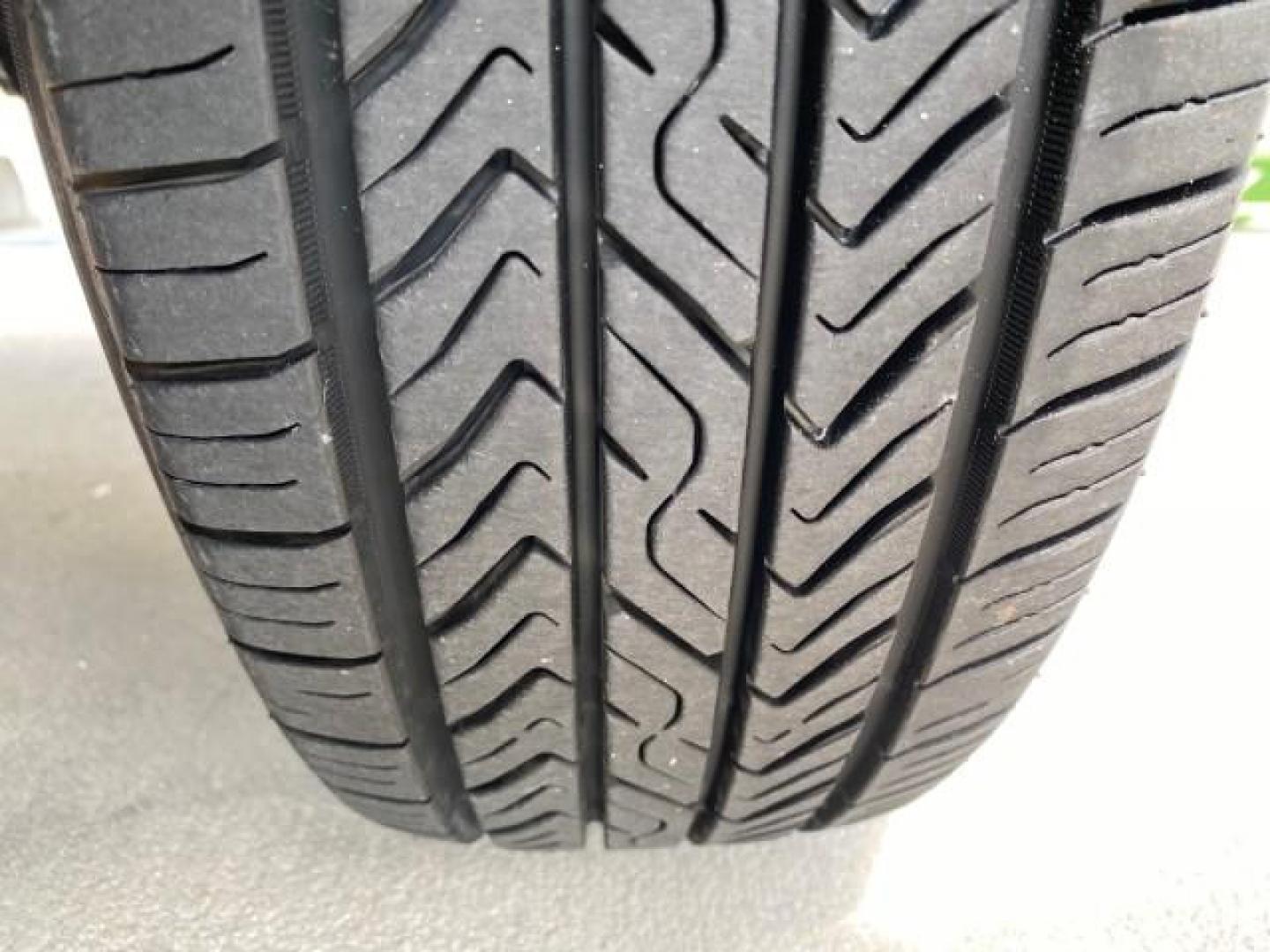 2005 Stone White /Dark Slate Gray Jeep Wrangler SE 4WD LOW MILES 29,371 1 OWNER (1J4FA29105P) with an 2.4L SMPI DOHC 16v 4-Cyl Engine engine, Manual transmission, located at 4701 North Dixie Hwy, Pompano Beach, FL, 33064, (954) 422-2889, 26.240938, -80.123474 - OUR WEBPAGE FLORIDACARS1.COM HAS OVER 100 PHOTOS AND FREE CARFAX LINK 2005 Jeep Wrangler SE 4WD 1 OWNER FACTORY ICE COLD AC 6 SPEED MANUAL Utility 2.4L I4 F Gasoline 21 MPG Rear Wheel Drive w/ 4X4 Features 4WD/AWD Air Conditioning Alloy Wheels AM/FM Stereo CD Audio Cloth Seats Manual Transmission So- Photo#96