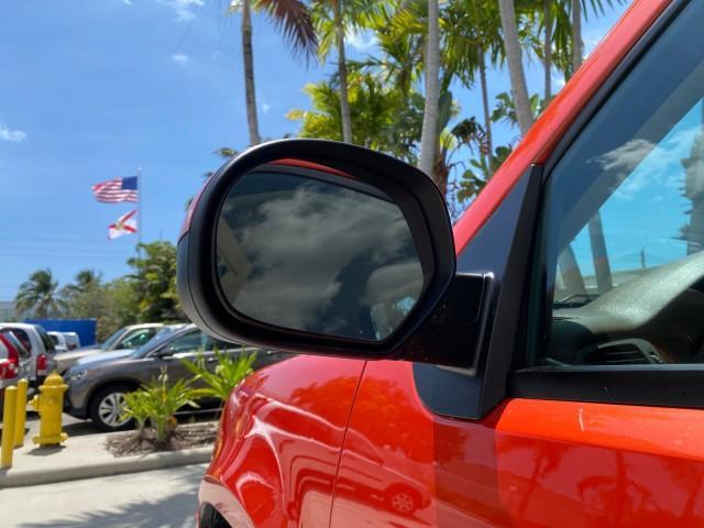 2009 Inferno Orange Metallic /Dark Cashmere/Light Cashmere Chevrolet Avalanche LT PU LOW MILES 58,696 (3GNEC22009G) with an 5.3L Vortec 1000 V8 SFI Flex-Fuel Engine engine, Automatic transmission, located at 4701 North Dixie Hwy, Pompano Beach, FL, 33064, (954) 422-2889, 26.240938, -80.123474 - OUR WEBPAGE FLORIDACARS1.COM HAS OVER 100 PHOTOS AND FREE CARFAX LINK 2009 Chevrolet Avalanche LT Sport Pickup 5.3L V8 F OHV 16V Flex Fuel 20 MPG Rear Wheel Drive Features 20 Inch Plus Wheels ABS Brakes Air Conditioning Alloy Wheels AM/FM Stereo Automatic Transmission Auxiliary Audio Input Bed Cover- Photo#39