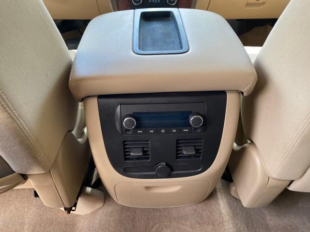 2009 Inferno Orange Metallic /Dark Cashmere/Light Cashmere Chevrolet Avalanche LT PU LOW MILES 58,696 (3GNEC22009G) with an 5.3L Vortec 1000 V8 SFI Flex-Fuel Engine engine, Automatic transmission, located at 4701 North Dixie Hwy, Pompano Beach, FL, 33064, (954) 422-2889, 26.240938, -80.123474 - OUR WEBPAGE FLORIDACARS1.COM HAS OVER 100 PHOTOS AND FREE CARFAX LINK 2009 Chevrolet Avalanche LT Sport Pickup 5.3L V8 F OHV 16V Flex Fuel 20 MPG Rear Wheel Drive Features 20 Inch Plus Wheels ABS Brakes Air Conditioning Alloy Wheels AM/FM Stereo Automatic Transmission Auxiliary Audio Input Bed Cover- Photo#83