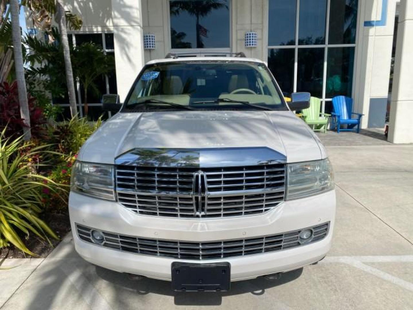 2010 White Platinum Tri-Coat Metallic /Camel Lincoln Navigator 4WD SUNROOF LOW MILES 31,209 (5LMJJ2J50AE) with an 5.4L SOHC 24-Valve V8 FFV Engine engine, Automatic transmission, located at 4701 North Dixie Hwy, Pompano Beach, FL, 33064, (954) 422-2889, 26.240938, -80.123474 - OUR WEBPAGE FLORIDACARS1.COM HAS OVER 100 PHOTOS AND FREE CARFAX LINK 2010 Lincoln Navigator 4 Door Wagon/Sport Utility 5.4L V8 F SOHC 24V Flex Fuel 18 MPG Rear Wheel Drive w/ 4X4 Features 20 Inch Plus Wheels 4WD/AWD A/C Seat(s) ABS Brakes Air Conditioning Alloy Wheels AM/FM Stereo Automatic Transmi- Photo#27