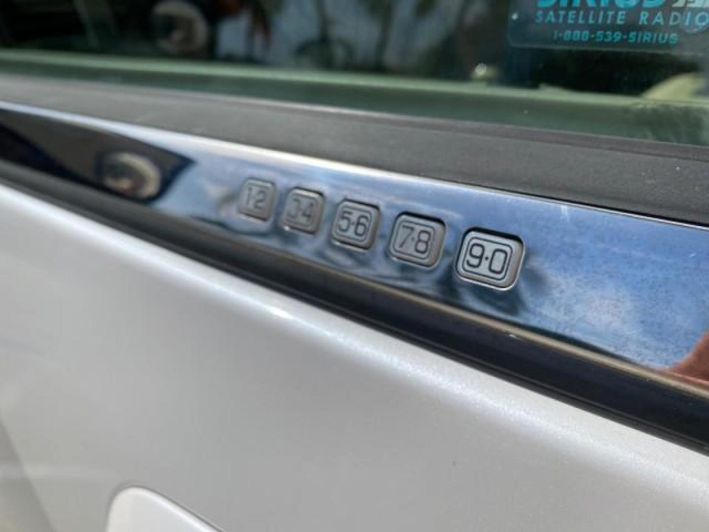 2010 White Platinum Tri-Coat Metallic /Camel Lincoln Navigator 4WD SUNROOF LOW MILES 31,209 (5LMJJ2J50AE) with an 5.4L SOHC 24-Valve V8 FFV Engine engine, Automatic transmission, located at 4701 North Dixie Hwy, Pompano Beach, FL, 33064, (954) 422-2889, 26.240938, -80.123474 - OUR WEBPAGE FLORIDACARS1.COM HAS OVER 100 PHOTOS AND FREE CARFAX LINK 2010 Lincoln Navigator 4 Door Wagon/Sport Utility 5.4L V8 F SOHC 24V Flex Fuel 18 MPG Rear Wheel Drive w/ 4X4 Features 20 Inch Plus Wheels 4WD/AWD A/C Seat(s) ABS Brakes Air Conditioning Alloy Wheels AM/FM Stereo Automatic Transmi- Photo#38