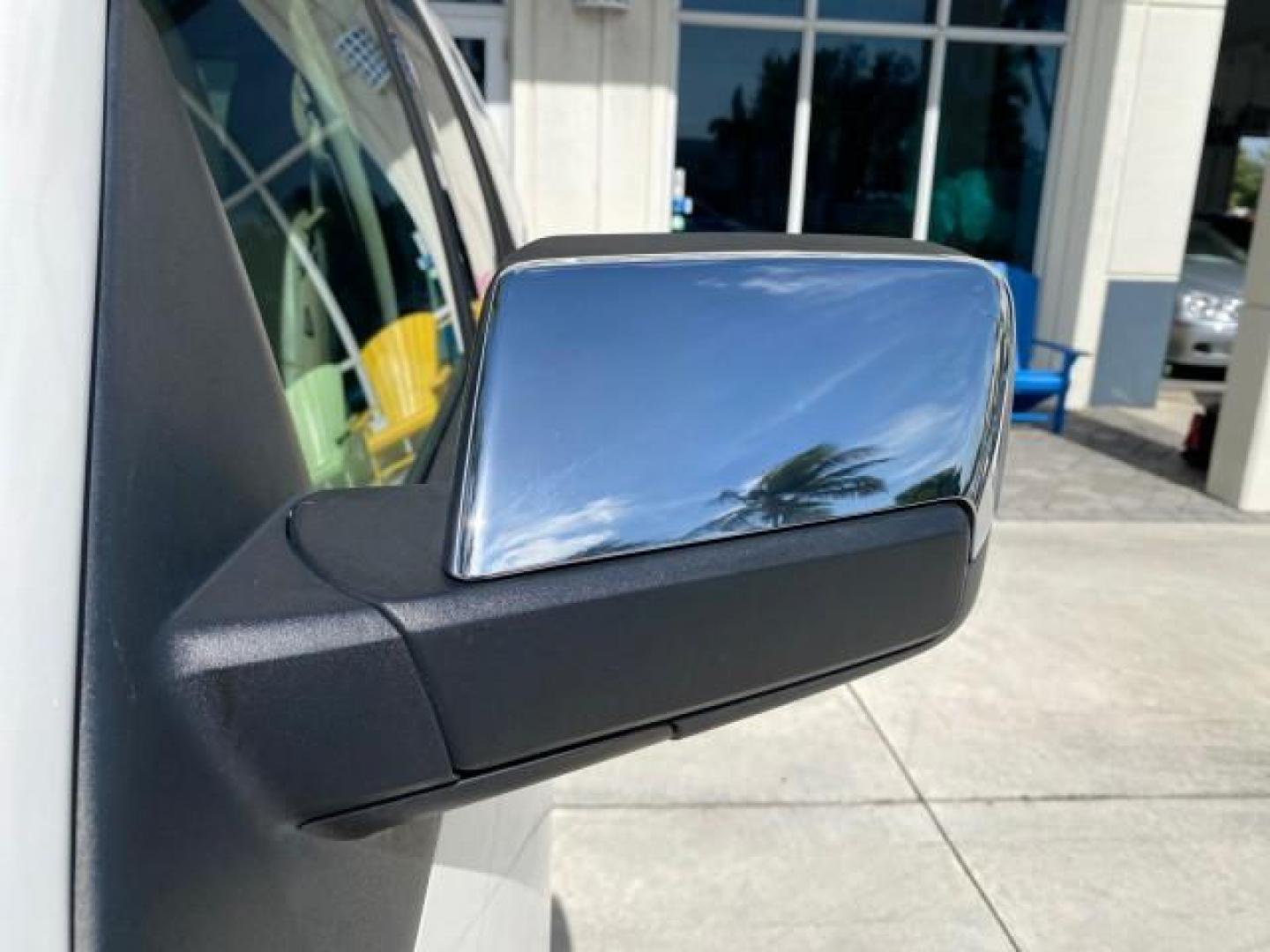 2010 White Platinum Tri-Coat Metallic /Camel Lincoln Navigator 4WD SUNROOF LOW MILES 31,209 (5LMJJ2J50AE) with an 5.4L SOHC 24-Valve V8 FFV Engine engine, Automatic transmission, located at 4701 North Dixie Hwy, Pompano Beach, FL, 33064, (954) 422-2889, 26.240938, -80.123474 - OUR WEBPAGE FLORIDACARS1.COM HAS OVER 100 PHOTOS AND FREE CARFAX LINK 2010 Lincoln Navigator 4 Door Wagon/Sport Utility 5.4L V8 F SOHC 24V Flex Fuel 18 MPG Rear Wheel Drive w/ 4X4 Features 20 Inch Plus Wheels 4WD/AWD A/C Seat(s) ABS Brakes Air Conditioning Alloy Wheels AM/FM Stereo Automatic Transmi- Photo#40