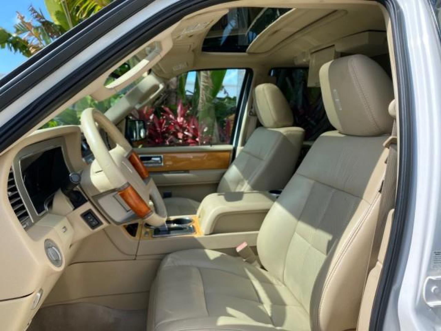 2010 White Platinum Tri-Coat Metallic /Camel Lincoln Navigator 4WD SUNROOF LOW MILES 31,209 (5LMJJ2J50AE) with an 5.4L SOHC 24-Valve V8 FFV Engine engine, Automatic transmission, located at 4701 North Dixie Hwy, Pompano Beach, FL, 33064, (954) 422-2889, 26.240938, -80.123474 - OUR WEBPAGE FLORIDACARS1.COM HAS OVER 100 PHOTOS AND FREE CARFAX LINK 2010 Lincoln Navigator 4 Door Wagon/Sport Utility 5.4L V8 F SOHC 24V Flex Fuel 18 MPG Rear Wheel Drive w/ 4X4 Features 20 Inch Plus Wheels 4WD/AWD A/C Seat(s) ABS Brakes Air Conditioning Alloy Wheels AM/FM Stereo Automatic Transmi- Photo#44