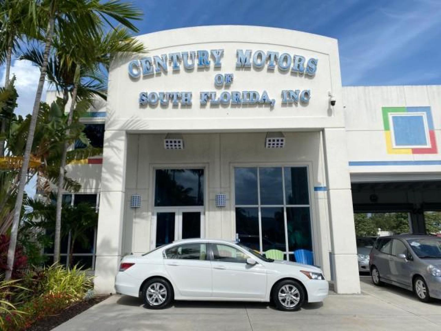 2008 Taffeta White /Ivory Honda Accord Sdn LX-P LOW MILES 49,816 1 OWNER (JHMCP26428C) with an 2.4L DOHC MPFI 16-Valve i-VTEC I4 Engine engine, Automatic transmission, located at 4701 North Dixie Hwy, Pompano Beach, FL, 33064, (954) 422-2889, 26.240938, -80.123474 - OUR WEBPAGE FLORIDACARS1.COM HAS OVER 100 PHOTOS AND FREE CARFAX LINK 2008 Honda Accord LX-P Sedan 4 DR 2.4L I4 F DOHC 16V Gasoline 31 MPG Front Wheel Drive Features ABS Brakes Air Conditioning Alloy Wheels AM/FM Stereo Automatic Transmission Auxiliary Audio Input CD Audio Cloth Seats Cruise Control- Photo#0