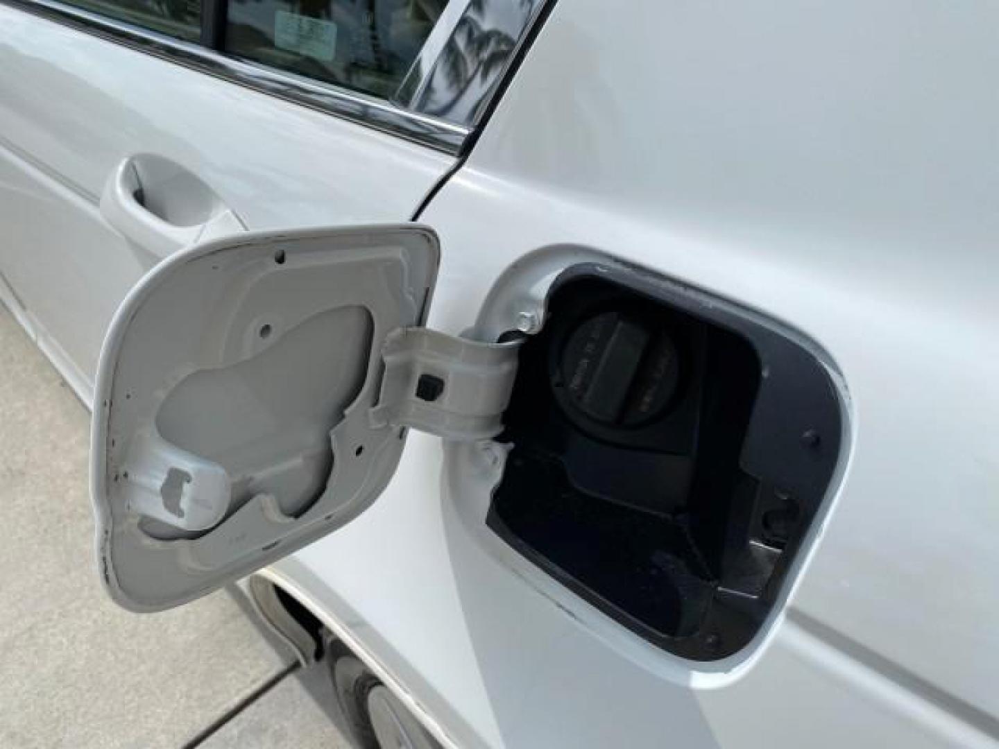 2008 Taffeta White /Ivory Honda Accord Sdn LX-P LOW MILES 49,816 1 OWNER (JHMCP26428C) with an 2.4L DOHC MPFI 16-Valve i-VTEC I4 Engine engine, Automatic transmission, located at 4701 North Dixie Hwy, Pompano Beach, FL, 33064, (954) 422-2889, 26.240938, -80.123474 - OUR WEBPAGE FLORIDACARS1.COM HAS OVER 100 PHOTOS AND FREE CARFAX LINK 2008 Honda Accord LX-P Sedan 4 DR 2.4L I4 F DOHC 16V Gasoline 31 MPG Front Wheel Drive Features ABS Brakes Air Conditioning Alloy Wheels AM/FM Stereo Automatic Transmission Auxiliary Audio Input CD Audio Cloth Seats Cruise Control- Photo#86