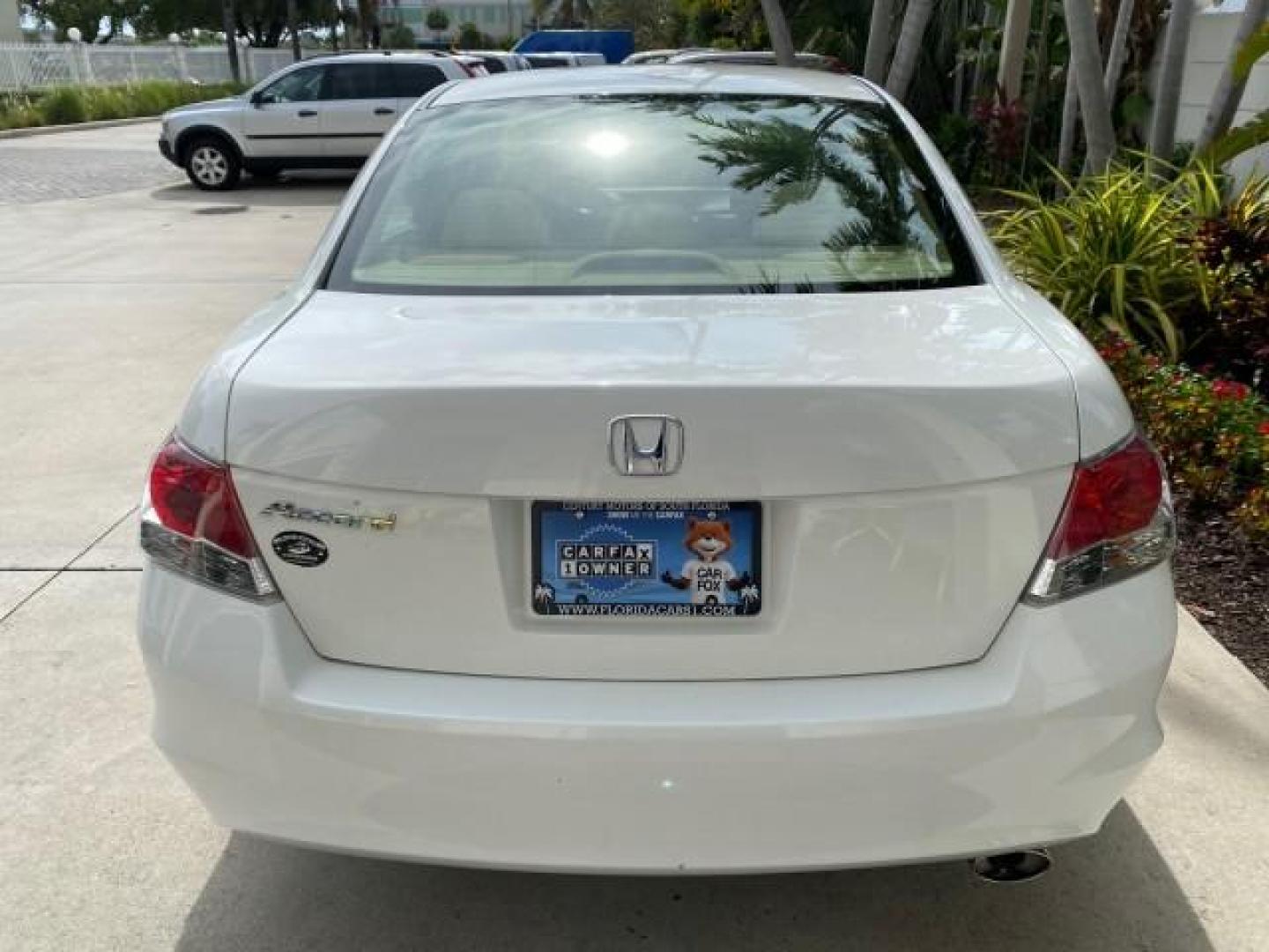 2008 Taffeta White /Ivory Honda Accord Sdn LX-P LOW MILES 49,816 1 OWNER (JHMCP26428C) with an 2.4L DOHC MPFI 16-Valve i-VTEC I4 Engine engine, Automatic transmission, located at 4701 North Dixie Hwy, Pompano Beach, FL, 33064, (954) 422-2889, 26.240938, -80.123474 - OUR WEBPAGE FLORIDACARS1.COM HAS OVER 100 PHOTOS AND FREE CARFAX LINK 2008 Honda Accord LX-P Sedan 4 DR 2.4L I4 F DOHC 16V Gasoline 31 MPG Front Wheel Drive Features ABS Brakes Air Conditioning Alloy Wheels AM/FM Stereo Automatic Transmission Auxiliary Audio Input CD Audio Cloth Seats Cruise Control- Photo#88