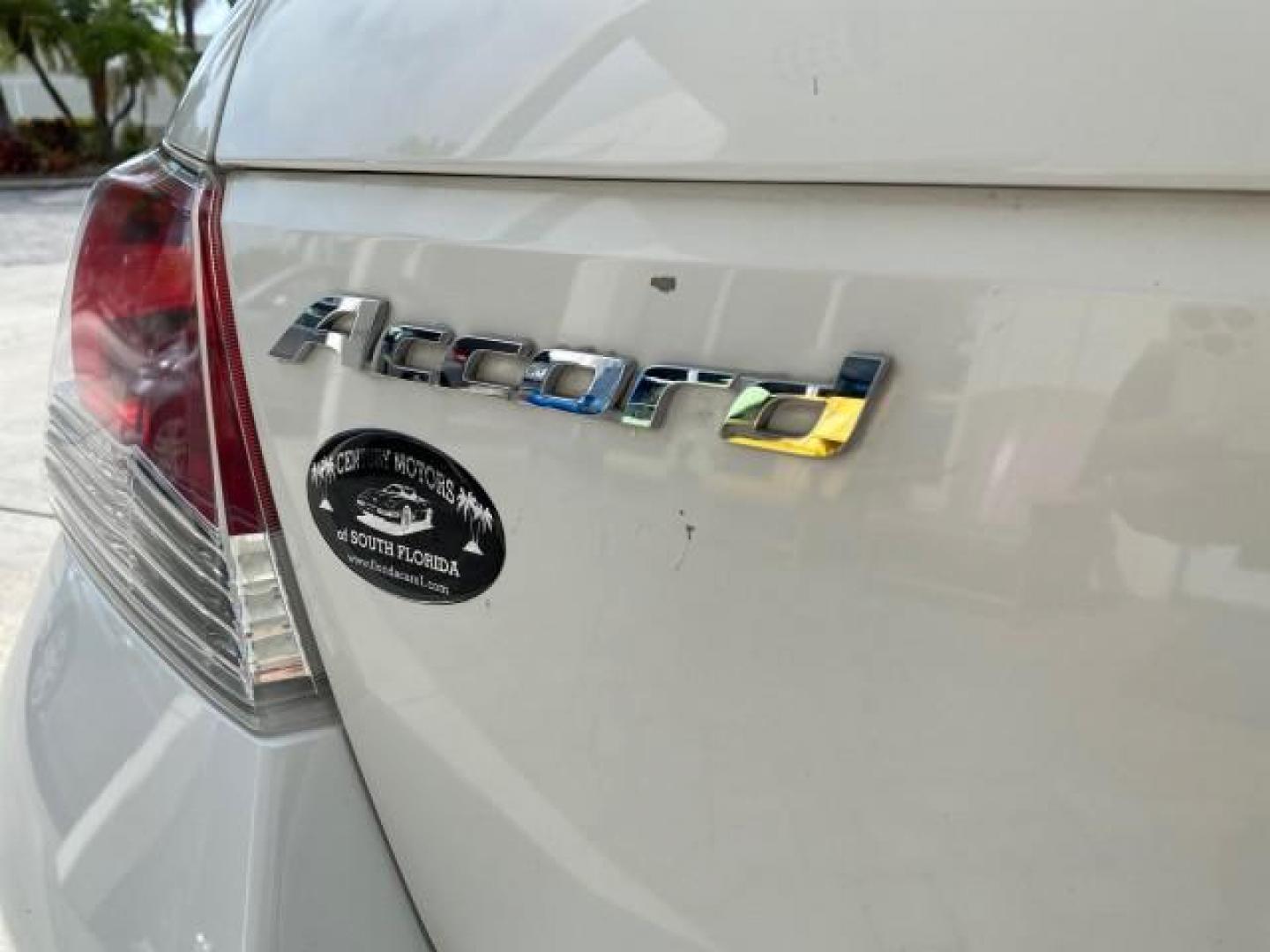 2008 Taffeta White /Ivory Honda Accord Sdn LX-P LOW MILES 49,816 1 OWNER (JHMCP26428C) with an 2.4L DOHC MPFI 16-Valve i-VTEC I4 Engine engine, Automatic transmission, located at 4701 North Dixie Hwy, Pompano Beach, FL, 33064, (954) 422-2889, 26.240938, -80.123474 - OUR WEBPAGE FLORIDACARS1.COM HAS OVER 100 PHOTOS AND FREE CARFAX LINK 2008 Honda Accord LX-P Sedan 4 DR 2.4L I4 F DOHC 16V Gasoline 31 MPG Front Wheel Drive Features ABS Brakes Air Conditioning Alloy Wheels AM/FM Stereo Automatic Transmission Auxiliary Audio Input CD Audio Cloth Seats Cruise Control- Photo#89