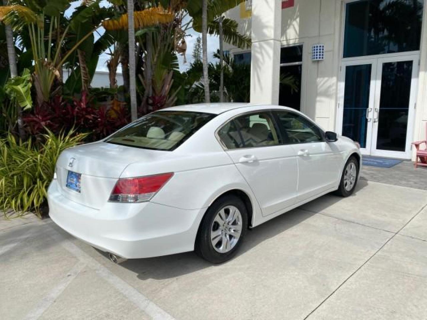 2008 Taffeta White /Ivory Honda Accord Sdn LX-P LOW MILES 49,816 1 OWNER (JHMCP26428C) with an 2.4L DOHC MPFI 16-Valve i-VTEC I4 Engine engine, Automatic transmission, located at 4701 North Dixie Hwy, Pompano Beach, FL, 33064, (954) 422-2889, 26.240938, -80.123474 - OUR WEBPAGE FLORIDACARS1.COM HAS OVER 100 PHOTOS AND FREE CARFAX LINK 2008 Honda Accord LX-P Sedan 4 DR 2.4L I4 F DOHC 16V Gasoline 31 MPG Front Wheel Drive Features ABS Brakes Air Conditioning Alloy Wheels AM/FM Stereo Automatic Transmission Auxiliary Audio Input CD Audio Cloth Seats Cruise Control- Photo#98