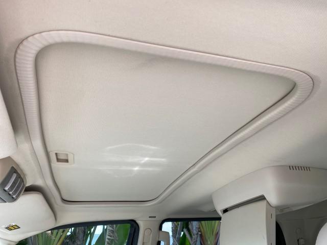 2004 Black /Light Parchment Lincoln Navigator LOW MILES 67,511 SUNROOF (5LMFU27R54L) with an 5.4L DOHC 32-Valve V8 Intech Engine engine, Automatic transmission, located at 4701 North Dixie Hwy, Pompano Beach, FL, 33064, (954) 422-2889, 26.240938, -80.123474 - OUR WEBPAGE FLORIDACARS1.COM HAS OVER 100 PHOTOS AND FREE CARFAX LINK 2004 Lincoln Navigator 4 Door Wagon/Sport Utility 5.4L V8 F DOHC Gasoline 17 MPG Rear Wheel Drive Features A/C Seat(s) ABS Brakes Air Conditioning Alloy Wheels AM/FM Stereo Automatic Transmission CD Audio Cruise Control Fold-Away- Photo#69