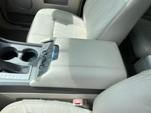2004 Black /Light Parchment Lincoln Navigator LOW MILES 67,511 SUNROOF (5LMFU27R54L) with an 5.4L DOHC 32-Valve V8 Intech Engine engine, Automatic transmission, located at 4701 North Dixie Hwy, Pompano Beach, FL, 33064, (954) 422-2889, 26.240938, -80.123474 - OUR WEBPAGE FLORIDACARS1.COM HAS OVER 100 PHOTOS AND FREE CARFAX LINK 2004 Lincoln Navigator 4 Door Wagon/Sport Utility 5.4L V8 F DOHC Gasoline 17 MPG Rear Wheel Drive Features A/C Seat(s) ABS Brakes Air Conditioning Alloy Wheels AM/FM Stereo Automatic Transmission CD Audio Cruise Control Fold-Away- Photo#70
