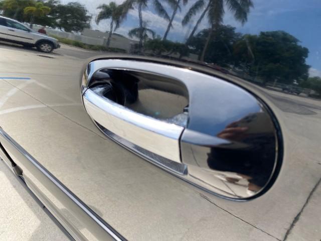 2004 Black /Light Parchment Lincoln Navigator LOW MILES 67,511 SUNROOF (5LMFU27R54L) with an 5.4L DOHC 32-Valve V8 Intech Engine engine, Automatic transmission, located at 4701 North Dixie Hwy, Pompano Beach, FL, 33064, (954) 422-2889, 26.240938, -80.123474 - OUR WEBPAGE FLORIDACARS1.COM HAS OVER 100 PHOTOS AND FREE CARFAX LINK 2004 Lincoln Navigator 4 Door Wagon/Sport Utility 5.4L V8 F DOHC Gasoline 17 MPG Rear Wheel Drive Features A/C Seat(s) ABS Brakes Air Conditioning Alloy Wheels AM/FM Stereo Automatic Transmission CD Audio Cruise Control Fold-Away- Photo#75