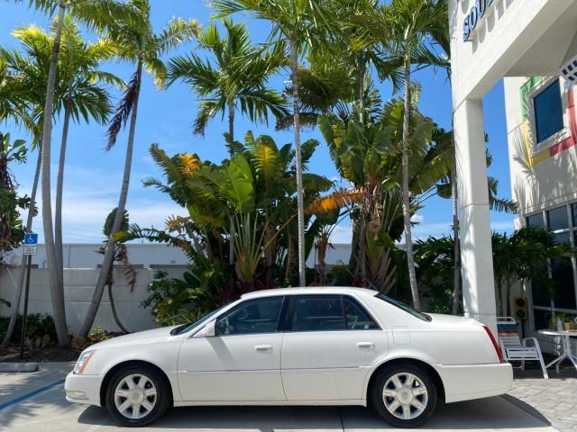 2006 Glacier White /Cashmere Cadillac DTS LOW MILES 58,287 (1G6KD57Y96U) with an 4.6L DOHC V8 Northstar Engine engine, Automatic transmission, located at 4701 North Dixie Hwy, Pompano Beach, FL, 33064, (954) 422-2889, 26.240938, -80.123474 - OUR WEBPAGE FLORIDACARS1.COM HAS OVER 100 PHOTOS AND FREE CARFAX LINK 2006 Cadillac DTS Sedan 4 DR 4.6L V8 F Gasoline 25 MPG Front Wheel Drive Features ABS Brakes Air Conditioning Alloy Wheels AM/FM Stereo Automatic Transmission Bluetooth Technology CD Audio Cruise Control Leather Seats Overhead Air- Photo#4