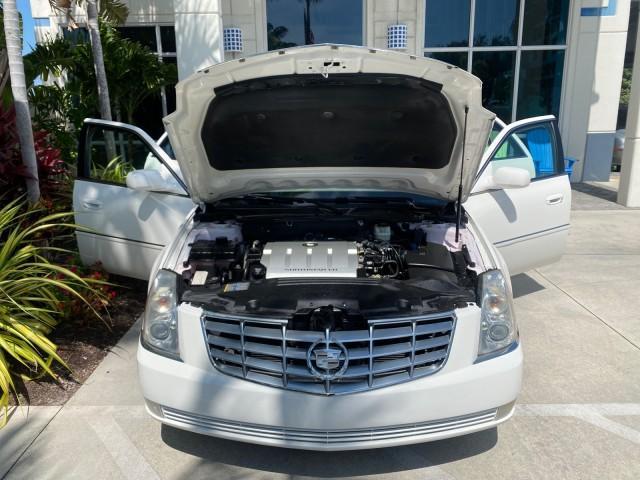 2006 Glacier White /Cashmere Cadillac DTS LOW MILES 58,287 (1G6KD57Y96U) with an 4.6L DOHC V8 Northstar Engine engine, Automatic transmission, located at 4701 North Dixie Hwy, Pompano Beach, FL, 33064, (954) 422-2889, 26.240938, -80.123474 - OUR WEBPAGE FLORIDACARS1.COM HAS OVER 100 PHOTOS AND FREE CARFAX LINK 2006 Cadillac DTS Sedan 4 DR 4.6L V8 F Gasoline 25 MPG Front Wheel Drive Features ABS Brakes Air Conditioning Alloy Wheels AM/FM Stereo Automatic Transmission Bluetooth Technology CD Audio Cruise Control Leather Seats Overhead Air- Photo#17