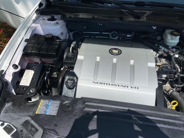 2006 Glacier White /Cashmere Cadillac DTS LOW MILES 58,287 (1G6KD57Y96U) with an 4.6L DOHC V8 Northstar Engine engine, Automatic transmission, located at 4701 North Dixie Hwy, Pompano Beach, FL, 33064, (954) 422-2889, 26.240938, -80.123474 - OUR WEBPAGE FLORIDACARS1.COM HAS OVER 100 PHOTOS AND FREE CARFAX LINK 2006 Cadillac DTS Sedan 4 DR 4.6L V8 F Gasoline 25 MPG Front Wheel Drive Features ABS Brakes Air Conditioning Alloy Wheels AM/FM Stereo Automatic Transmission Bluetooth Technology CD Audio Cruise Control Leather Seats Overhead Air- Photo#24