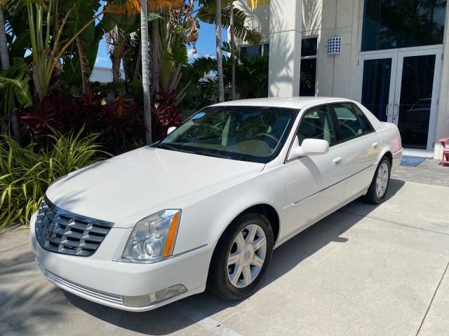 2006 Glacier White /Cashmere Cadillac DTS LOW MILES 58,287 (1G6KD57Y96U) with an 4.6L DOHC V8 Northstar Engine engine, Automatic transmission, located at 4701 North Dixie Hwy, Pompano Beach, FL, 33064, (954) 422-2889, 26.240938, -80.123474 - OUR WEBPAGE FLORIDACARS1.COM HAS OVER 100 PHOTOS AND FREE CARFAX LINK 2006 Cadillac DTS Sedan 4 DR 4.6L V8 F Gasoline 25 MPG Front Wheel Drive Features ABS Brakes Air Conditioning Alloy Wheels AM/FM Stereo Automatic Transmission Bluetooth Technology CD Audio Cruise Control Leather Seats Overhead Air- Photo#29