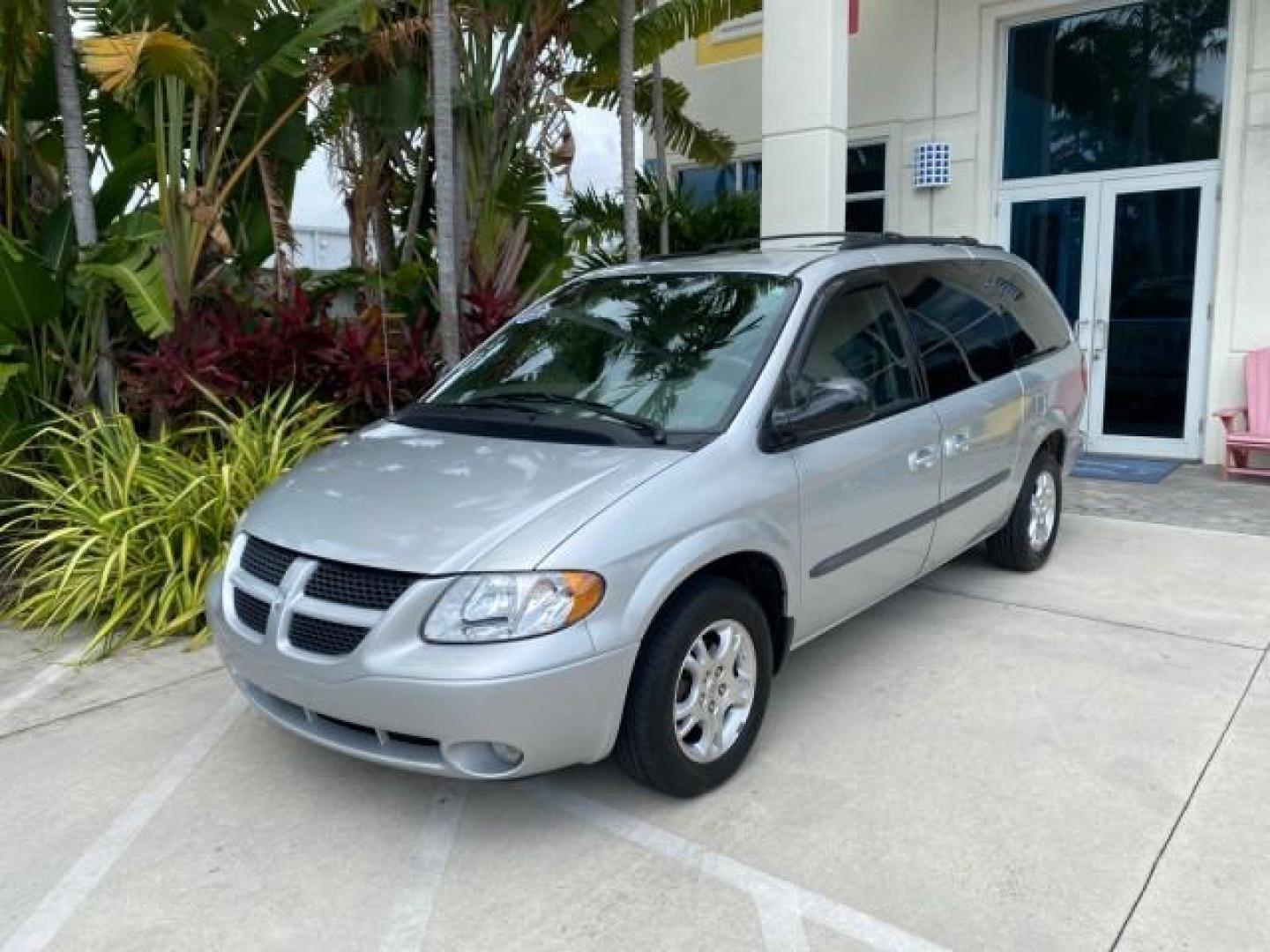 2003 Bright Silver Metallic /Taupe Dodge Caravan Sport LOW MILES 45,416 1 OWNER (2D4GP44L83R) with an 3.8L SMPI V6 Engine engine, Automatic transmission, located at 4701 North Dixie Hwy, Pompano Beach, FL, 33064, (954) 422-2889, 26.240938, -80.123474 - OUR WEBPAGE FLORIDACARS1.COM HAS OVER 100 PHOTOS AND FREE CARFAX LINK 2003 Dodge Grand Caravan Sport 1 OWNER Van 3.8L V6 F OHV 12V Gasoline 25 MPG Front Wheel Drive Features ABS Brakes Air Conditioning Alloy Wheels AM/FM Stereo Automatic Transmission Cassette Player CD Audio Cloth Seats Cruise Contr- Photo#28