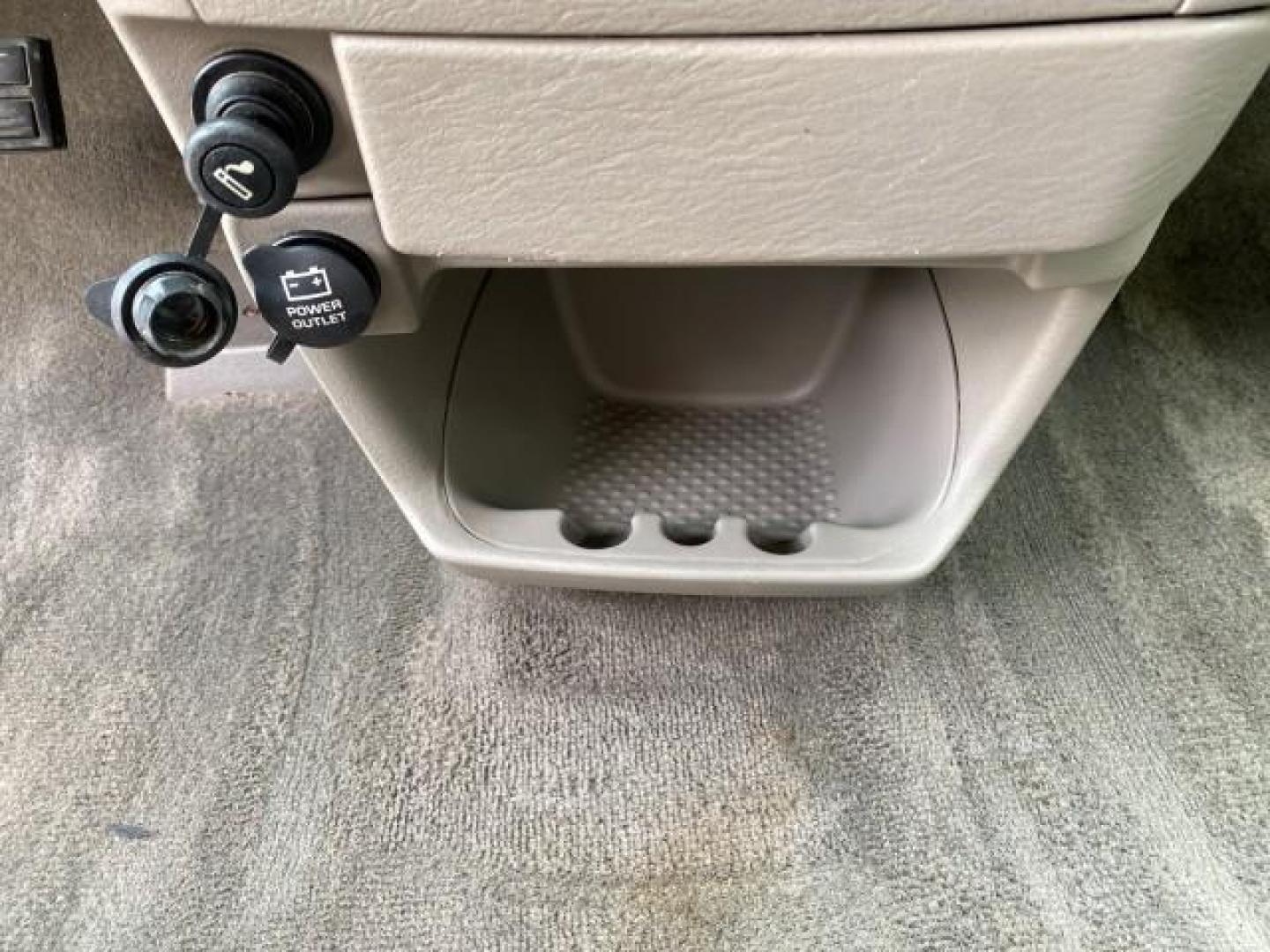 2003 Bright Silver Metallic /Taupe Dodge Caravan Sport LOW MILES 45,416 1 OWNER (2D4GP44L83R) with an 3.8L SMPI V6 Engine engine, Automatic transmission, located at 4701 North Dixie Hwy, Pompano Beach, FL, 33064, (954) 422-2889, 26.240938, -80.123474 - OUR WEBPAGE FLORIDACARS1.COM HAS OVER 100 PHOTOS AND FREE CARFAX LINK 2003 Dodge Grand Caravan Sport 1 OWNER Van 3.8L V6 F OHV 12V Gasoline 25 MPG Front Wheel Drive Features ABS Brakes Air Conditioning Alloy Wheels AM/FM Stereo Automatic Transmission Cassette Player CD Audio Cloth Seats Cruise Contr- Photo#60