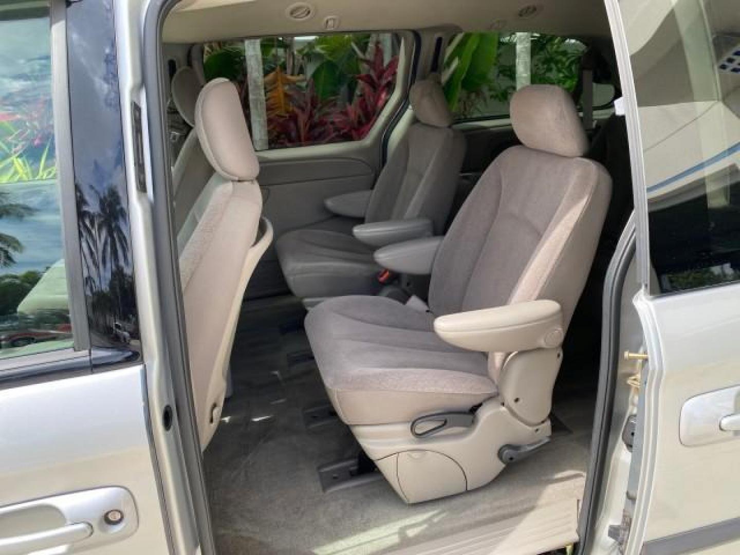 2003 Bright Silver Metallic /Taupe Dodge Caravan Sport LOW MILES 45,416 1 OWNER (2D4GP44L83R) with an 3.8L SMPI V6 Engine engine, Automatic transmission, located at 4701 North Dixie Hwy, Pompano Beach, FL, 33064, (954) 422-2889, 26.240938, -80.123474 - OUR WEBPAGE FLORIDACARS1.COM HAS OVER 100 PHOTOS AND FREE CARFAX LINK 2003 Dodge Grand Caravan Sport 1 OWNER Van 3.8L V6 F OHV 12V Gasoline 25 MPG Front Wheel Drive Features ABS Brakes Air Conditioning Alloy Wheels AM/FM Stereo Automatic Transmission Cassette Player CD Audio Cloth Seats Cruise Contr- Photo#70