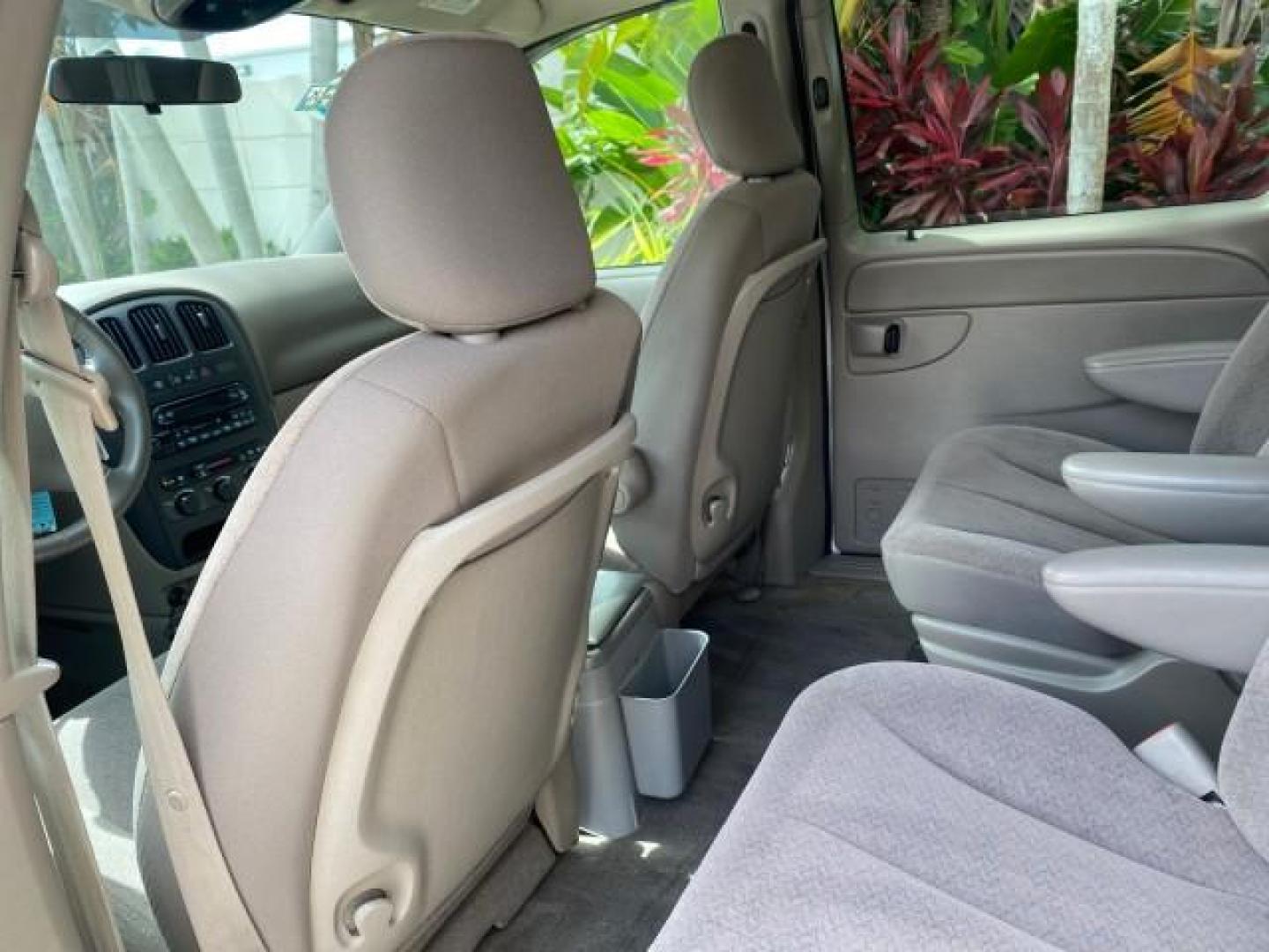 2003 Bright Silver Metallic /Taupe Dodge Caravan Sport LOW MILES 45,416 1 OWNER (2D4GP44L83R) with an 3.8L SMPI V6 Engine engine, Automatic transmission, located at 4701 North Dixie Hwy, Pompano Beach, FL, 33064, (954) 422-2889, 26.240938, -80.123474 - OUR WEBPAGE FLORIDACARS1.COM HAS OVER 100 PHOTOS AND FREE CARFAX LINK 2003 Dodge Grand Caravan Sport 1 OWNER Van 3.8L V6 F OHV 12V Gasoline 25 MPG Front Wheel Drive Features ABS Brakes Air Conditioning Alloy Wheels AM/FM Stereo Automatic Transmission Cassette Player CD Audio Cloth Seats Cruise Contr- Photo#73