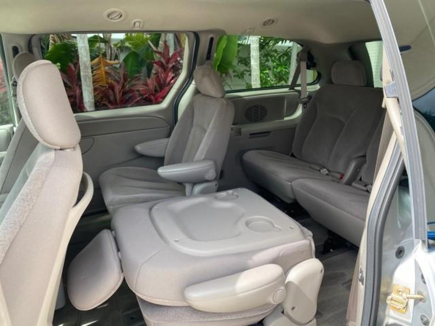 2003 Bright Silver Metallic /Taupe Dodge Caravan Sport LOW MILES 45,416 1 OWNER (2D4GP44L83R) with an 3.8L SMPI V6 Engine engine, Automatic transmission, located at 4701 North Dixie Hwy, Pompano Beach, FL, 33064, (954) 422-2889, 26.240938, -80.123474 - OUR WEBPAGE FLORIDACARS1.COM HAS OVER 100 PHOTOS AND FREE CARFAX LINK 2003 Dodge Grand Caravan Sport 1 OWNER Van 3.8L V6 F OHV 12V Gasoline 25 MPG Front Wheel Drive Features ABS Brakes Air Conditioning Alloy Wheels AM/FM Stereo Automatic Transmission Cassette Player CD Audio Cloth Seats Cruise Contr- Photo#78