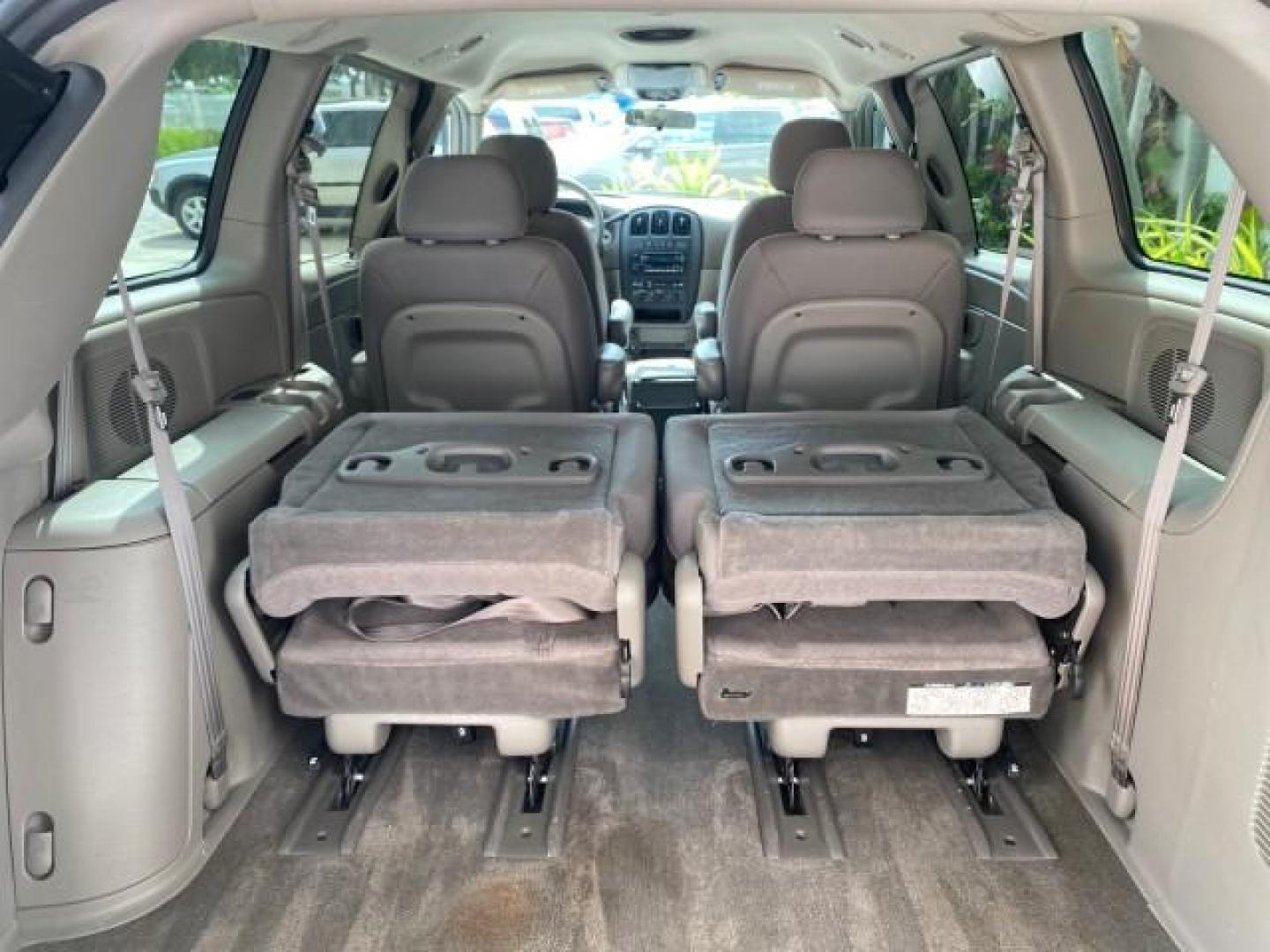 2003 Bright Silver Metallic /Taupe Dodge Caravan Sport LOW MILES 45,416 1 OWNER (2D4GP44L83R) with an 3.8L SMPI V6 Engine engine, Automatic transmission, located at 4701 North Dixie Hwy, Pompano Beach, FL, 33064, (954) 422-2889, 26.240938, -80.123474 - OUR WEBPAGE FLORIDACARS1.COM HAS OVER 100 PHOTOS AND FREE CARFAX LINK 2003 Dodge Grand Caravan Sport 1 OWNER Van 3.8L V6 F OHV 12V Gasoline 25 MPG Front Wheel Drive Features ABS Brakes Air Conditioning Alloy Wheels AM/FM Stereo Automatic Transmission Cassette Player CD Audio Cloth Seats Cruise Contr- Photo#98