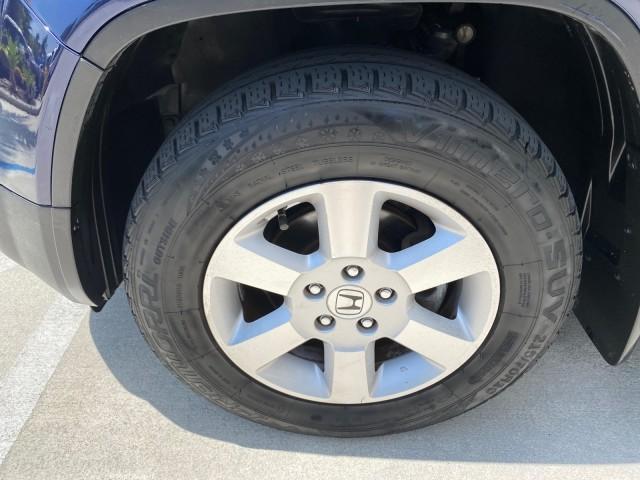 2010 Royal Blue Pearl /Gray Honda Element EX 1 OWNER LOW MILES 87,959 (5J6YH1H78AL) with an 2.4L DOHC MPFI 16-Valve i-VTEC I4 Engine engine, Automatic transmission, located at 4701 North Dixie Hwy, Pompano Beach, FL, 33064, (954) 422-2889, 26.240938, -80.123474 - OUR WEBPAGE FLORIDACARS1.COM HAS OVER 100 PHOTOS AND FREE CARFAX LINK 2010 Honda Element EX 1 OWNER 4 Door Wagon/Sport Utility 2.4L I4 F DOHC 16V Gasoline 25 MPG Front Wheel Drive Features ABS Brakes Air Conditioning Alloy Wheels AM/FM Stereo Automatic Transmission Auxiliary Audio Input CD Audio Clo- Photo#19