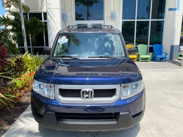 2010 Royal Blue Pearl /Gray Honda Element EX 1 OWNER LOW MILES 87,959 (5J6YH1H78AL) with an 2.4L DOHC MPFI 16-Valve i-VTEC I4 Engine engine, Automatic transmission, located at 4701 North Dixie Hwy, Pompano Beach, FL, 33064, (954) 422-2889, 26.240938, -80.123474 - OUR WEBPAGE FLORIDACARS1.COM HAS OVER 100 PHOTOS AND FREE CARFAX LINK 2010 Honda Element EX 1 OWNER 4 Door Wagon/Sport Utility 2.4L I4 F DOHC 16V Gasoline 25 MPG Front Wheel Drive Features ABS Brakes Air Conditioning Alloy Wheels AM/FM Stereo Automatic Transmission Auxiliary Audio Input CD Audio Clo- Photo#27