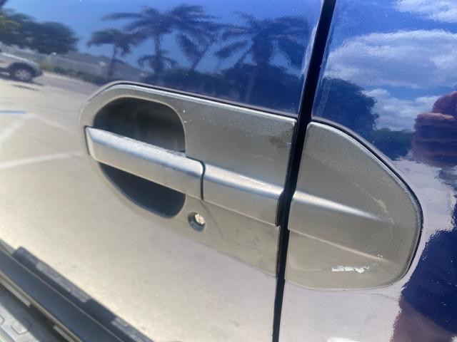 2010 Royal Blue Pearl /Gray Honda Element EX 1 OWNER LOW MILES 87,959 (5J6YH1H78AL) with an 2.4L DOHC MPFI 16-Valve i-VTEC I4 Engine engine, Automatic transmission, located at 4701 North Dixie Hwy, Pompano Beach, FL, 33064, (954) 422-2889, 26.240938, -80.123474 - OUR WEBPAGE FLORIDACARS1.COM HAS OVER 100 PHOTOS AND FREE CARFAX LINK 2010 Honda Element EX 1 OWNER 4 Door Wagon/Sport Utility 2.4L I4 F DOHC 16V Gasoline 25 MPG Front Wheel Drive Features ABS Brakes Air Conditioning Alloy Wheels AM/FM Stereo Automatic Transmission Auxiliary Audio Input CD Audio Clo- Photo#38