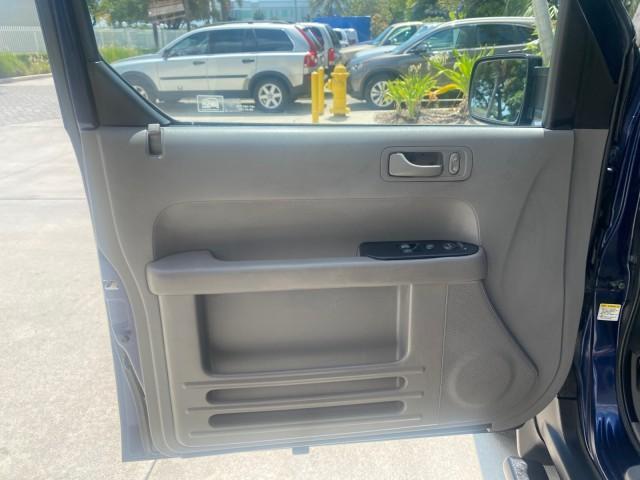 2010 Royal Blue Pearl /Gray Honda Element EX 1 OWNER LOW MILES 87,959 (5J6YH1H78AL) with an 2.4L DOHC MPFI 16-Valve i-VTEC I4 Engine engine, Automatic transmission, located at 4701 North Dixie Hwy, Pompano Beach, FL, 33064, (954) 422-2889, 26.240938, -80.123474 - OUR WEBPAGE FLORIDACARS1.COM HAS OVER 100 PHOTOS AND FREE CARFAX LINK 2010 Honda Element EX 1 OWNER 4 Door Wagon/Sport Utility 2.4L I4 F DOHC 16V Gasoline 25 MPG Front Wheel Drive Features ABS Brakes Air Conditioning Alloy Wheels AM/FM Stereo Automatic Transmission Auxiliary Audio Input CD Audio Clo- Photo#42