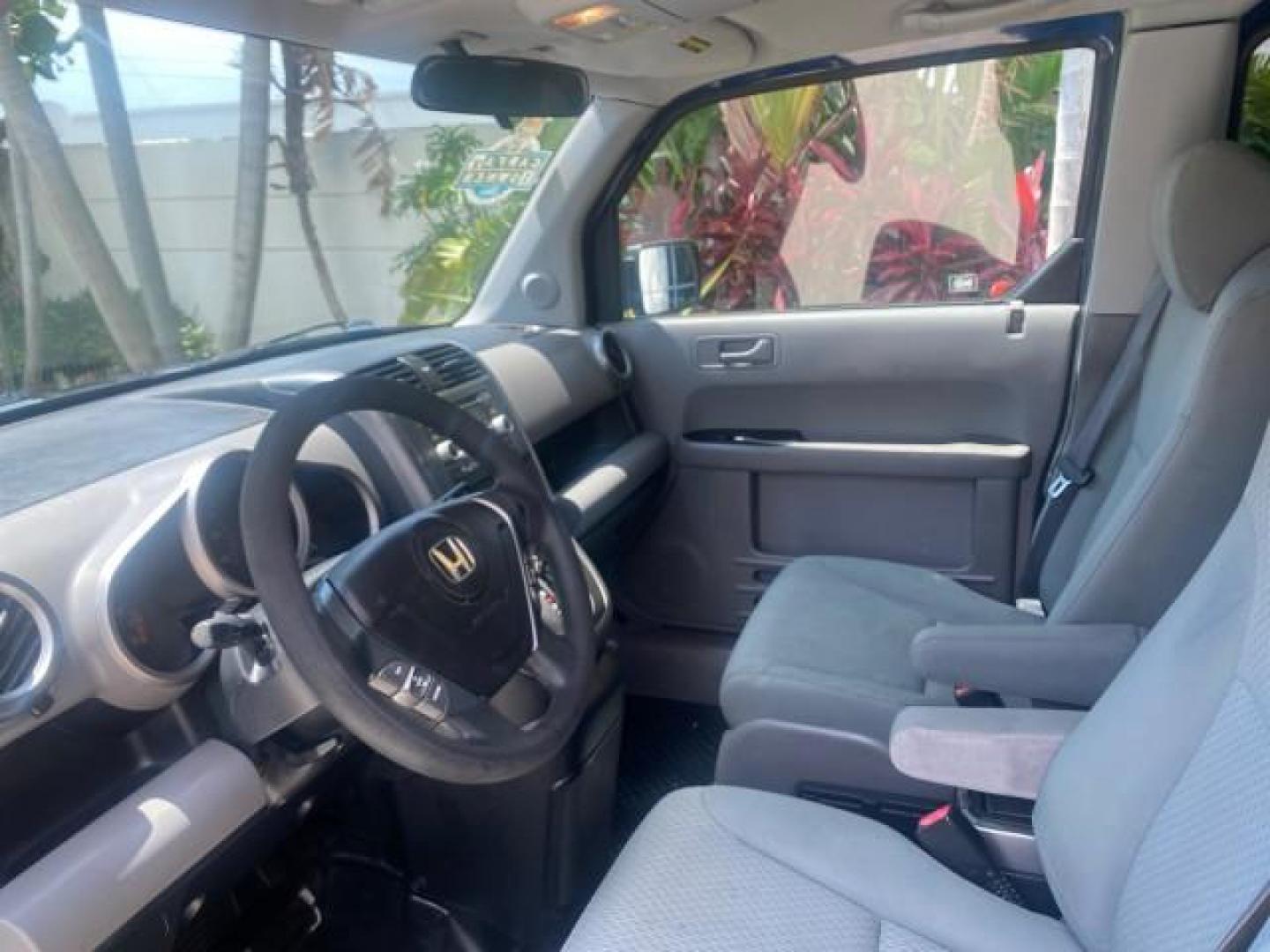 2010 Royal Blue Pearl /Gray Honda Element EX 1 OWNER LOW MILES 87,959 (5J6YH1H78AL) with an 2.4L DOHC MPFI 16-Valve i-VTEC I4 Engine engine, Automatic transmission, located at 4701 North Dixie Hwy, Pompano Beach, FL, 33064, (954) 422-2889, 26.240938, -80.123474 - OUR WEBPAGE FLORIDACARS1.COM HAS OVER 100 PHOTOS AND FREE CARFAX LINK 2010 Honda Element EX 1 OWNER 4 Door Wagon/Sport Utility 2.4L I4 F DOHC 16V Gasoline 25 MPG Front Wheel Drive Features ABS Brakes Air Conditioning Alloy Wheels AM/FM Stereo Automatic Transmission Auxiliary Audio Input CD Audio Clo- Photo#45
