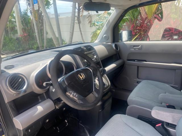 2010 Royal Blue Pearl /Gray Honda Element EX 1 OWNER LOW MILES 87,959 (5J6YH1H78AL) with an 2.4L DOHC MPFI 16-Valve i-VTEC I4 Engine engine, Automatic transmission, located at 4701 North Dixie Hwy, Pompano Beach, FL, 33064, (954) 422-2889, 26.240938, -80.123474 - OUR WEBPAGE FLORIDACARS1.COM HAS OVER 100 PHOTOS AND FREE CARFAX LINK 2010 Honda Element EX 1 OWNER 4 Door Wagon/Sport Utility 2.4L I4 F DOHC 16V Gasoline 25 MPG Front Wheel Drive Features ABS Brakes Air Conditioning Alloy Wheels AM/FM Stereo Automatic Transmission Auxiliary Audio Input CD Audio Clo- Photo#46