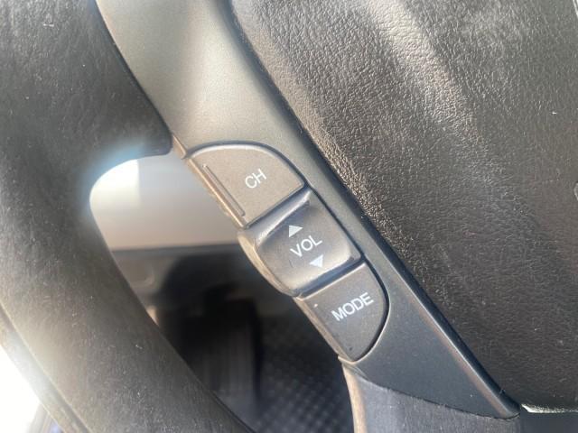 2010 Royal Blue Pearl /Gray Honda Element EX 1 OWNER LOW MILES 87,959 (5J6YH1H78AL) with an 2.4L DOHC MPFI 16-Valve i-VTEC I4 Engine engine, Automatic transmission, located at 4701 North Dixie Hwy, Pompano Beach, FL, 33064, (954) 422-2889, 26.240938, -80.123474 - OUR WEBPAGE FLORIDACARS1.COM HAS OVER 100 PHOTOS AND FREE CARFAX LINK 2010 Honda Element EX 1 OWNER 4 Door Wagon/Sport Utility 2.4L I4 F DOHC 16V Gasoline 25 MPG Front Wheel Drive Features ABS Brakes Air Conditioning Alloy Wheels AM/FM Stereo Automatic Transmission Auxiliary Audio Input CD Audio Clo- Photo#49