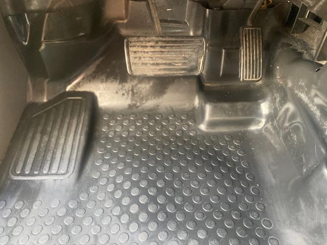 2010 Royal Blue Pearl /Gray Honda Element EX 1 OWNER LOW MILES 87,959 (5J6YH1H78AL) with an 2.4L DOHC MPFI 16-Valve i-VTEC I4 Engine engine, Automatic transmission, located at 4701 North Dixie Hwy, Pompano Beach, FL, 33064, (954) 422-2889, 26.240938, -80.123474 - OUR WEBPAGE FLORIDACARS1.COM HAS OVER 100 PHOTOS AND FREE CARFAX LINK 2010 Honda Element EX 1 OWNER 4 Door Wagon/Sport Utility 2.4L I4 F DOHC 16V Gasoline 25 MPG Front Wheel Drive Features ABS Brakes Air Conditioning Alloy Wheels AM/FM Stereo Automatic Transmission Auxiliary Audio Input CD Audio Clo- Photo#54