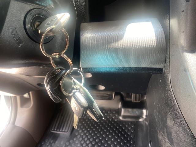 2010 Royal Blue Pearl /Gray Honda Element EX 1 OWNER LOW MILES 87,959 (5J6YH1H78AL) with an 2.4L DOHC MPFI 16-Valve i-VTEC I4 Engine engine, Automatic transmission, located at 4701 North Dixie Hwy, Pompano Beach, FL, 33064, (954) 422-2889, 26.240938, -80.123474 - OUR WEBPAGE FLORIDACARS1.COM HAS OVER 100 PHOTOS AND FREE CARFAX LINK 2010 Honda Element EX 1 OWNER 4 Door Wagon/Sport Utility 2.4L I4 F DOHC 16V Gasoline 25 MPG Front Wheel Drive Features ABS Brakes Air Conditioning Alloy Wheels AM/FM Stereo Automatic Transmission Auxiliary Audio Input CD Audio Clo- Photo#55
