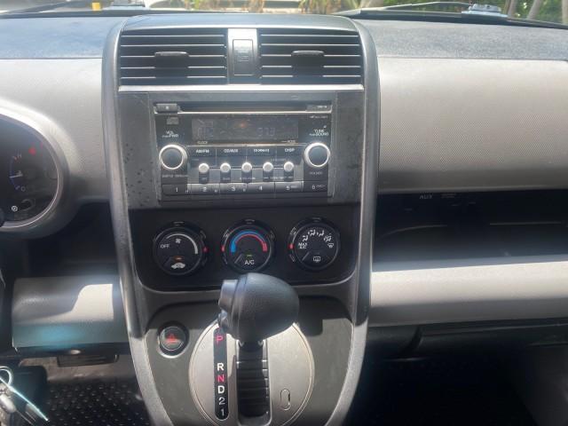2010 Royal Blue Pearl /Gray Honda Element EX 1 OWNER LOW MILES 87,959 (5J6YH1H78AL) with an 2.4L DOHC MPFI 16-Valve i-VTEC I4 Engine engine, Automatic transmission, located at 4701 North Dixie Hwy, Pompano Beach, FL, 33064, (954) 422-2889, 26.240938, -80.123474 - OUR WEBPAGE FLORIDACARS1.COM HAS OVER 100 PHOTOS AND FREE CARFAX LINK 2010 Honda Element EX 1 OWNER 4 Door Wagon/Sport Utility 2.4L I4 F DOHC 16V Gasoline 25 MPG Front Wheel Drive Features ABS Brakes Air Conditioning Alloy Wheels AM/FM Stereo Automatic Transmission Auxiliary Audio Input CD Audio Clo- Photo#56