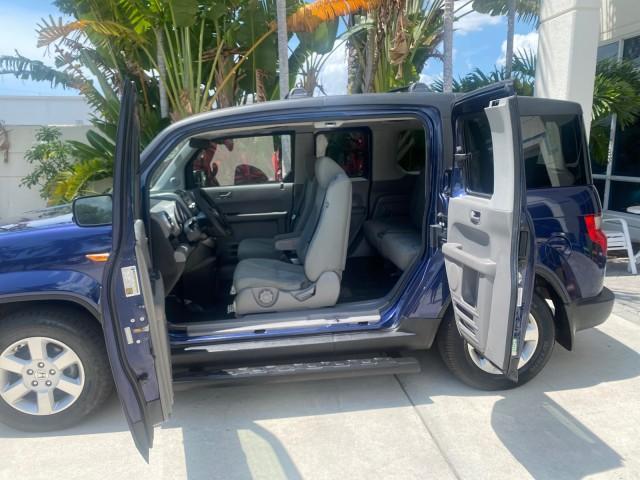2010 Royal Blue Pearl /Gray Honda Element EX 1 OWNER LOW MILES 87,959 (5J6YH1H78AL) with an 2.4L DOHC MPFI 16-Valve i-VTEC I4 Engine engine, Automatic transmission, located at 4701 North Dixie Hwy, Pompano Beach, FL, 33064, (954) 422-2889, 26.240938, -80.123474 - OUR WEBPAGE FLORIDACARS1.COM HAS OVER 100 PHOTOS AND FREE CARFAX LINK 2010 Honda Element EX 1 OWNER 4 Door Wagon/Sport Utility 2.4L I4 F DOHC 16V Gasoline 25 MPG Front Wheel Drive Features ABS Brakes Air Conditioning Alloy Wheels AM/FM Stereo Automatic Transmission Auxiliary Audio Input CD Audio Clo- Photo#68