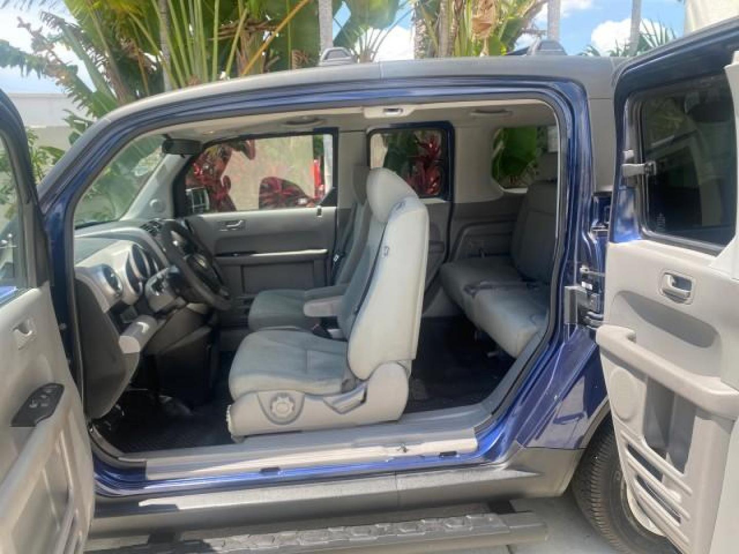 2010 Royal Blue Pearl /Gray Honda Element EX 1 OWNER LOW MILES 87,959 (5J6YH1H78AL) with an 2.4L DOHC MPFI 16-Valve i-VTEC I4 Engine engine, Automatic transmission, located at 4701 North Dixie Hwy, Pompano Beach, FL, 33064, (954) 422-2889, 26.240938, -80.123474 - OUR WEBPAGE FLORIDACARS1.COM HAS OVER 100 PHOTOS AND FREE CARFAX LINK 2010 Honda Element EX 1 OWNER 4 Door Wagon/Sport Utility 2.4L I4 F DOHC 16V Gasoline 25 MPG Front Wheel Drive Features ABS Brakes Air Conditioning Alloy Wheels AM/FM Stereo Automatic Transmission Auxiliary Audio Input CD Audio Clo- Photo#69