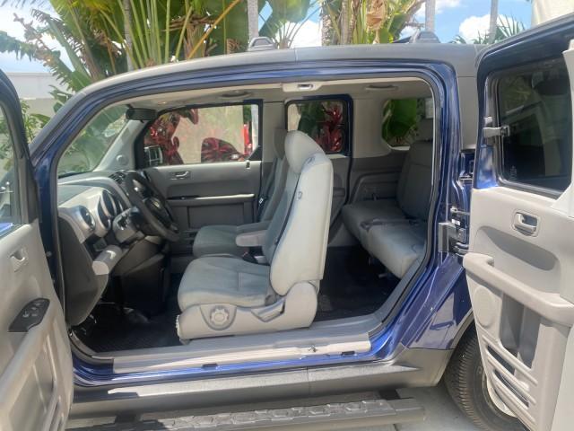 2010 Royal Blue Pearl /Gray Honda Element EX 1 OWNER LOW MILES 87,959 (5J6YH1H78AL) with an 2.4L DOHC MPFI 16-Valve i-VTEC I4 Engine engine, Automatic transmission, located at 4701 North Dixie Hwy, Pompano Beach, FL, 33064, (954) 422-2889, 26.240938, -80.123474 - OUR WEBPAGE FLORIDACARS1.COM HAS OVER 100 PHOTOS AND FREE CARFAX LINK 2010 Honda Element EX 1 OWNER 4 Door Wagon/Sport Utility 2.4L I4 F DOHC 16V Gasoline 25 MPG Front Wheel Drive Features ABS Brakes Air Conditioning Alloy Wheels AM/FM Stereo Automatic Transmission Auxiliary Audio Input CD Audio Clo- Photo#69