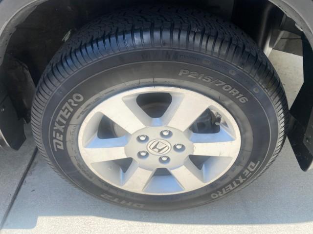 2010 Royal Blue Pearl /Gray Honda Element EX 1 OWNER LOW MILES 87,959 (5J6YH1H78AL) with an 2.4L DOHC MPFI 16-Valve i-VTEC I4 Engine engine, Automatic transmission, located at 4701 North Dixie Hwy, Pompano Beach, FL, 33064, (954) 422-2889, 26.240938, -80.123474 - OUR WEBPAGE FLORIDACARS1.COM HAS OVER 100 PHOTOS AND FREE CARFAX LINK 2010 Honda Element EX 1 OWNER 4 Door Wagon/Sport Utility 2.4L I4 F DOHC 16V Gasoline 25 MPG Front Wheel Drive Features ABS Brakes Air Conditioning Alloy Wheels AM/FM Stereo Automatic Transmission Auxiliary Audio Input CD Audio Clo- Photo#79