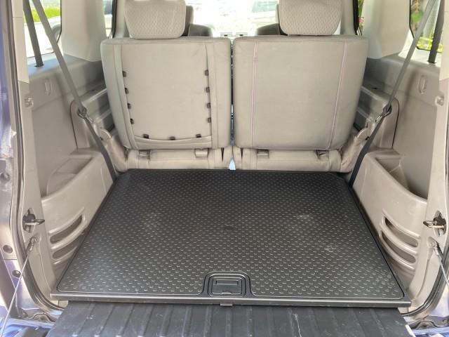 2010 Royal Blue Pearl /Gray Honda Element EX 1 OWNER LOW MILES 87,959 (5J6YH1H78AL) with an 2.4L DOHC MPFI 16-Valve i-VTEC I4 Engine engine, Automatic transmission, located at 4701 North Dixie Hwy, Pompano Beach, FL, 33064, (954) 422-2889, 26.240938, -80.123474 - OUR WEBPAGE FLORIDACARS1.COM HAS OVER 100 PHOTOS AND FREE CARFAX LINK 2010 Honda Element EX 1 OWNER 4 Door Wagon/Sport Utility 2.4L I4 F DOHC 16V Gasoline 25 MPG Front Wheel Drive Features ABS Brakes Air Conditioning Alloy Wheels AM/FM Stereo Automatic Transmission Auxiliary Audio Input CD Audio Clo- Photo#90