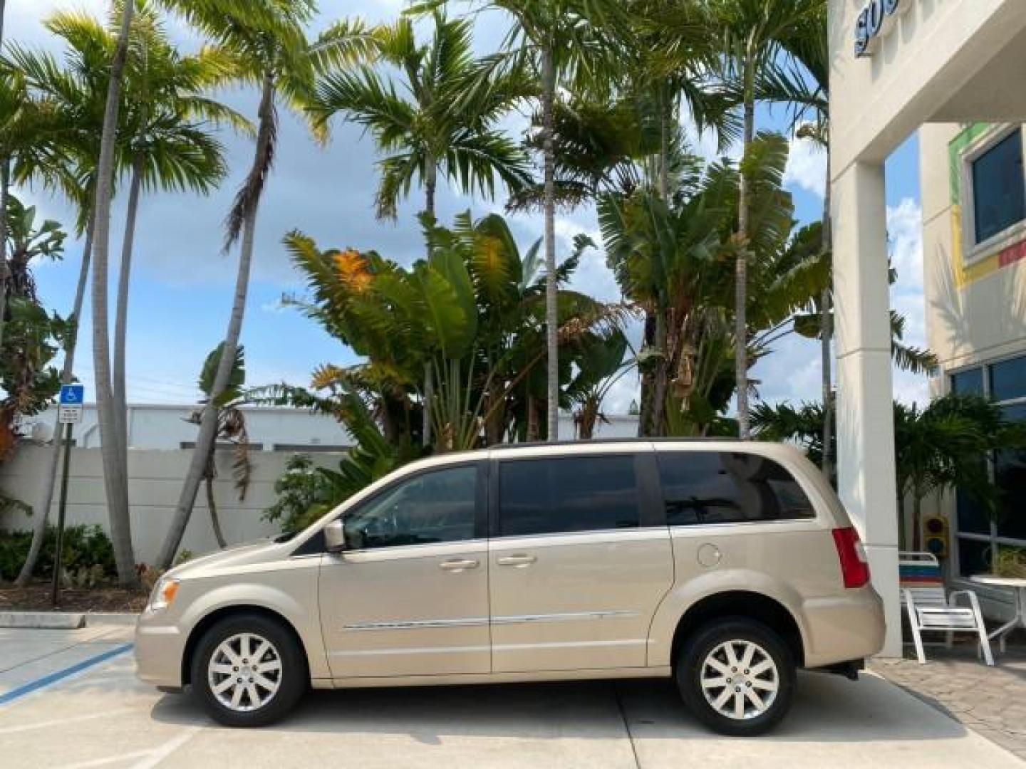 2016 Cashmere/Sandstone Pearlcoat /Dk Frost Beige/Med Beige Chrysler Town and Country REAR DOOR, HANDICAP RAMP LOW MILES 58,632 (2C4RC1BG4GR) with an 3.6L V6 Cylinder Engine engine, Automatic transmission, located at 4701 North Dixie Hwy, Pompano Beach, FL, 33064, (954) 422-2889, 26.240938, -80.123474 - OUR WEBPAGE FLORIDACARS1.COM HAS OVER 100 PHOTOS AND FREE CARFAX LINK 2016 Chrysler Town AND Country Touring Van 3.6L V6 F DOHC 24V Gasoline 25 MPG Front Wheel Drive Features ABS Brakes Air Conditioning Alloy Wheels AM/FM Stereo Automatic Transmission Auxiliary Audio Input Bluetooth Technology CD Au- Photo#4