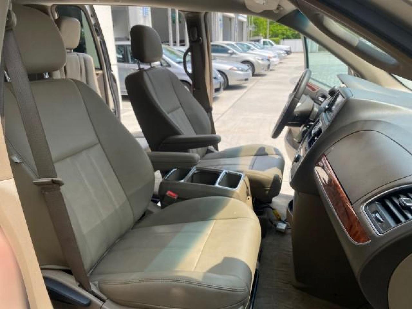 2016 Cashmere/Sandstone Pearlcoat /Dk Frost Beige/Med Beige Chrysler Town and Country REAR DOOR, HANDICAP RAMP LOW MILES 58,632 (2C4RC1BG4GR) with an 3.6L V6 Cylinder Engine engine, Automatic transmission, located at 4701 North Dixie Hwy, Pompano Beach, FL, 33064, (954) 422-2889, 26.240938, -80.123474 - OUR WEBPAGE FLORIDACARS1.COM HAS OVER 100 PHOTOS AND FREE CARFAX LINK 2016 Chrysler Town AND Country Touring Van 3.6L V6 F DOHC 24V Gasoline 25 MPG Front Wheel Drive Features ABS Brakes Air Conditioning Alloy Wheels AM/FM Stereo Automatic Transmission Auxiliary Audio Input Bluetooth Technology CD Au- Photo#12