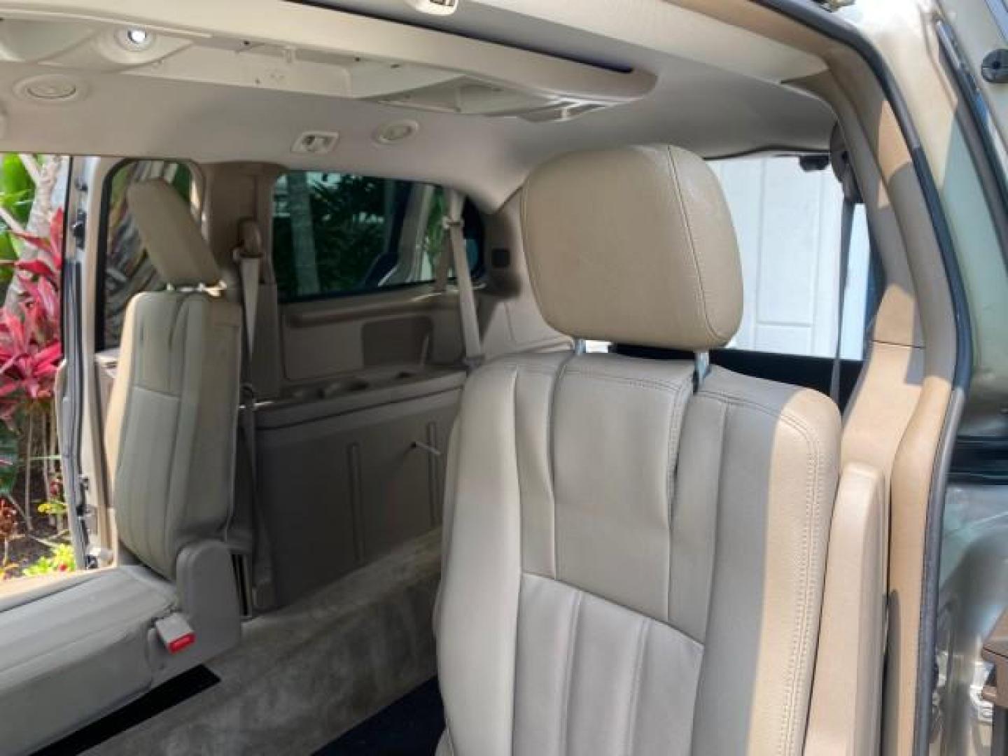 2016 Cashmere/Sandstone Pearlcoat /Dk Frost Beige/Med Beige Chrysler Town and Country REAR DOOR, HANDICAP RAMP LOW MILES 58,632 (2C4RC1BG4GR) with an 3.6L V6 Cylinder Engine engine, Automatic transmission, located at 4701 North Dixie Hwy, Pompano Beach, FL, 33064, (954) 422-2889, 26.240938, -80.123474 - OUR WEBPAGE FLORIDACARS1.COM HAS OVER 100 PHOTOS AND FREE CARFAX LINK 2016 Chrysler Town AND Country Touring Van 3.6L V6 F DOHC 24V Gasoline 25 MPG Front Wheel Drive Features ABS Brakes Air Conditioning Alloy Wheels AM/FM Stereo Automatic Transmission Auxiliary Audio Input Bluetooth Technology CD Au- Photo#14