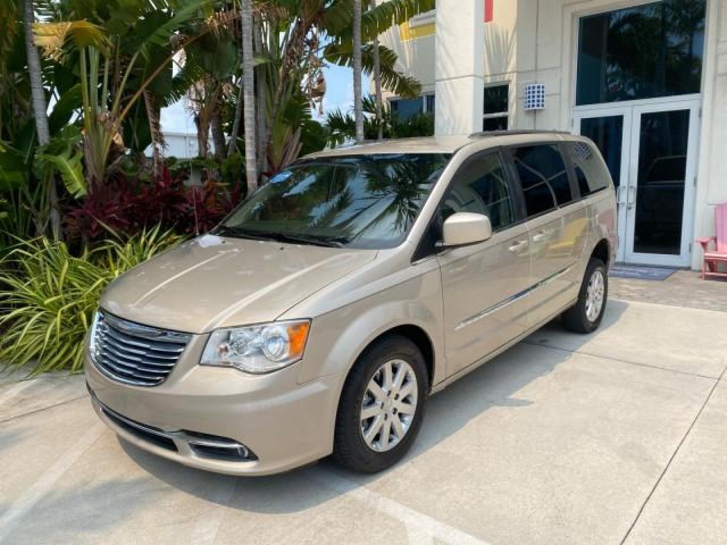 2016 Cashmere/Sandstone Pearlcoat /Dk Frost Beige/Med Beige Chrysler Town and Country REAR DOOR, HANDICAP RAMP LOW MILES 58,632 (2C4RC1BG4GR) with an 3.6L V6 Cylinder Engine engine, Automatic transmission, located at 4701 North Dixie Hwy, Pompano Beach, FL, 33064, (954) 422-2889, 26.240938, -80.123474 - OUR WEBPAGE FLORIDACARS1.COM HAS OVER 100 PHOTOS AND FREE CARFAX LINK 2016 Chrysler Town AND Country Touring Van 3.6L V6 F DOHC 24V Gasoline 25 MPG Front Wheel Drive Features ABS Brakes Air Conditioning Alloy Wheels AM/FM Stereo Automatic Transmission Auxiliary Audio Input Bluetooth Technology CD Au- Photo#27