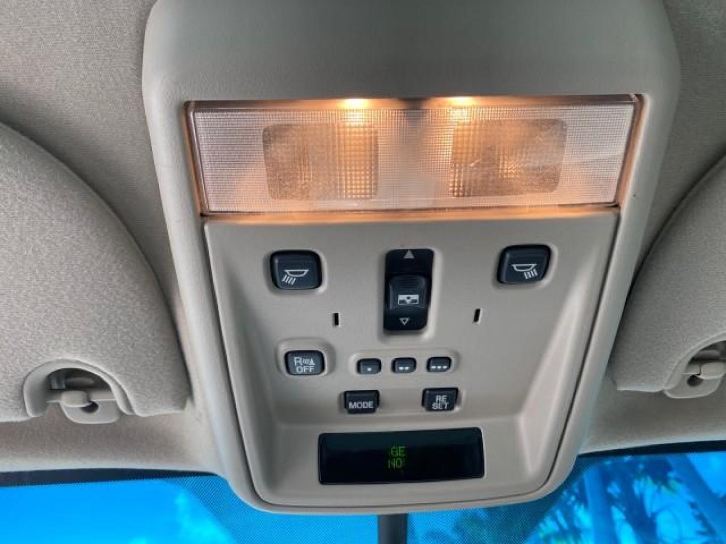 2005 Light French Silk Metallic /Med/Lt Parchment Lincoln Town Car Signature Limited LOW MILES 84,448 (1LNHM82W55Y) with an 4.6L SOHC SMPI V8 Engine engine, Automatic transmission, located at 4701 North Dixie Hwy, Pompano Beach, FL, 33064, (954) 422-2889, 26.240938, -80.123474 - OUR WEBPAGE FLORIDACARS1.COM HAS OVER 100 PHOTOS AND FREE CARFAX LINK 2005 Lincoln Town Car Signature Limited Sedan 4 DR 4.6L V8 F OHV 16V Gasoline 25 MPG Rear Wheel Drive Features ABS Brakes Air Conditioning Alloy Wheels AM/FM Stereo Audiophile Sound System Automatic Transmission Cassette Player CD- Photo#71